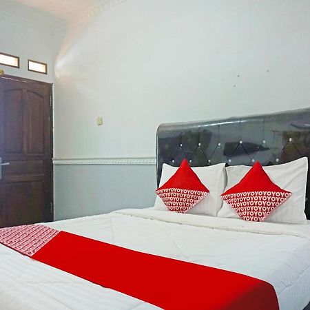 Oyo 90369 An Nur Family Homestay Syariah Cigombong Exteriér fotografie