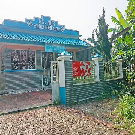 Oyo 90369 An Nur Family Homestay Syariah Cigombong Exteriér fotografie