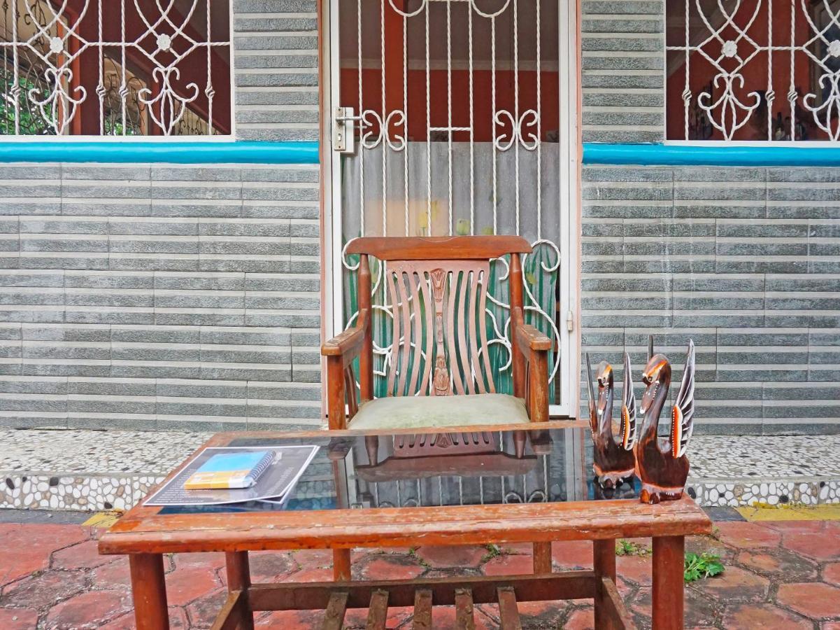 Oyo 90369 An Nur Family Homestay Syariah Cigombong Exteriér fotografie