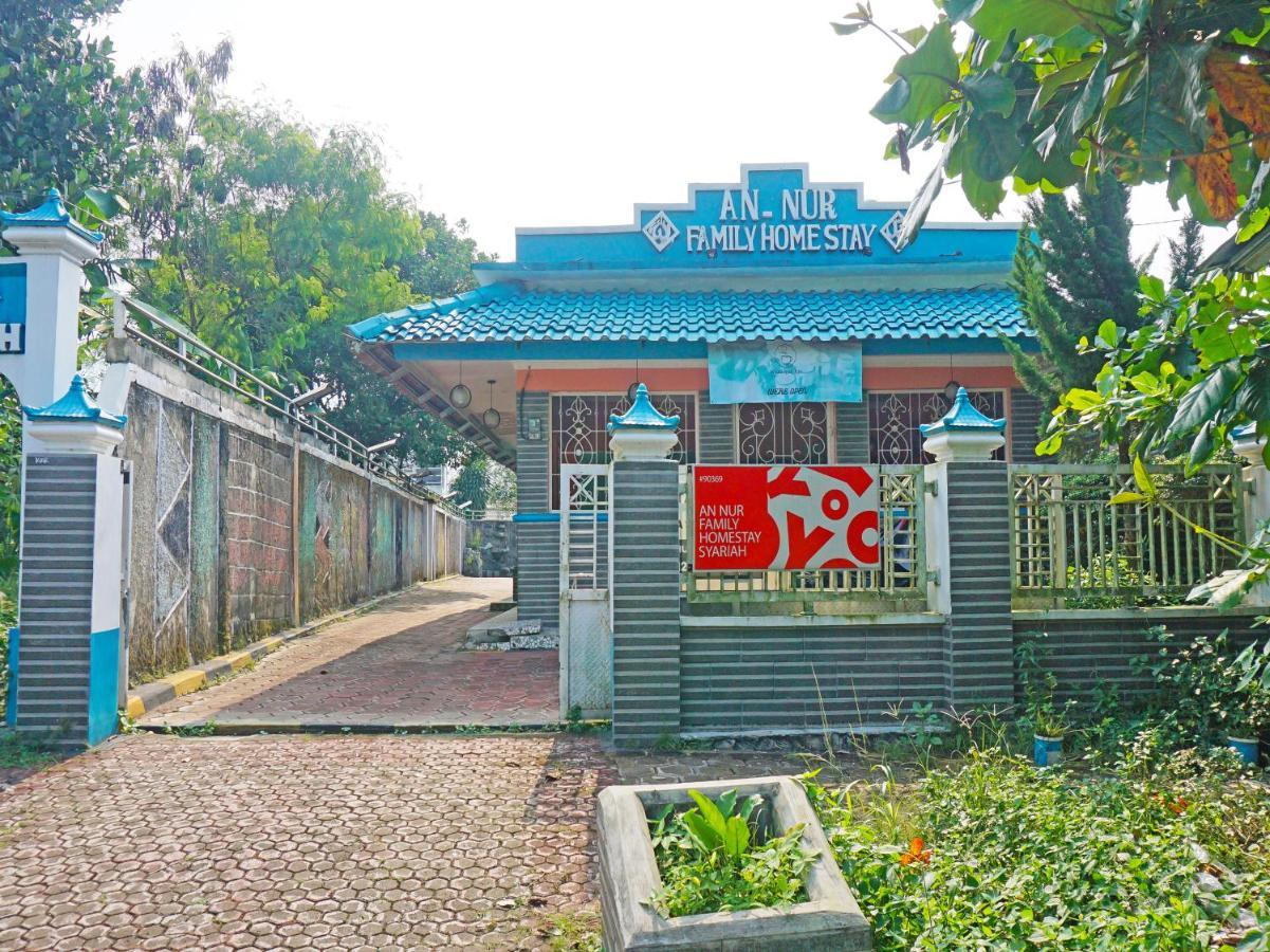 Oyo 90369 An Nur Family Homestay Syariah Cigombong Exteriér fotografie