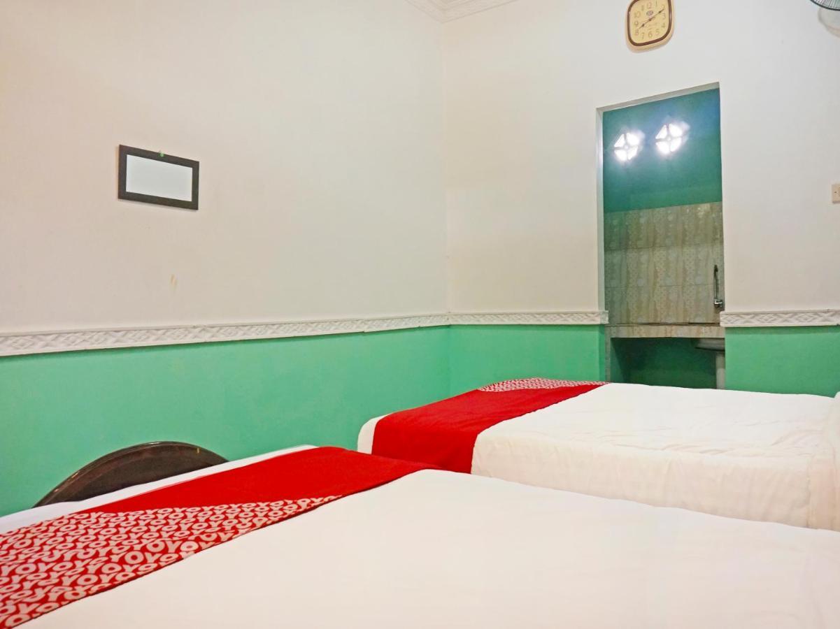 Oyo 90369 An Nur Family Homestay Syariah Cigombong Exteriér fotografie